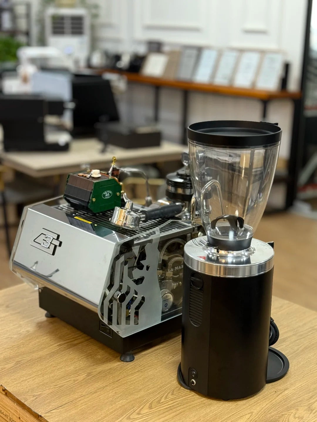 La Marzocco GS3 MP + Mahlkönig E65S Package