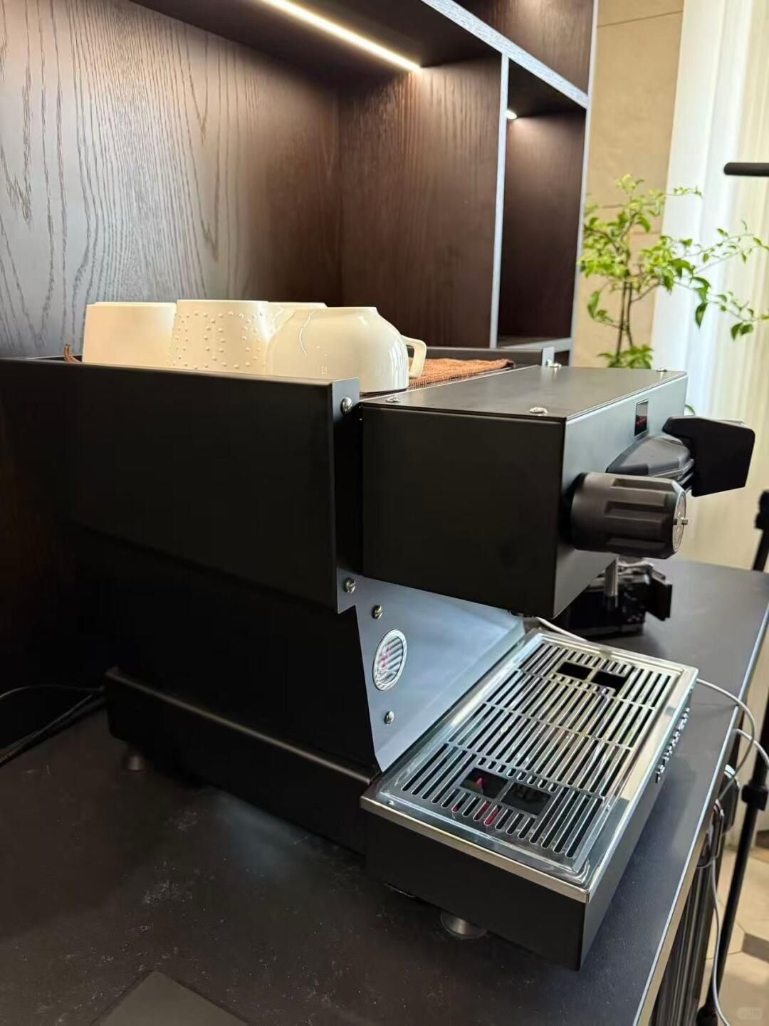 La Marzocco Linea Mini R – Black National Edition