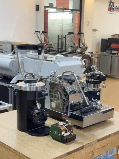 La Marzocco GS3 MP + Mahlkönig E65S Package